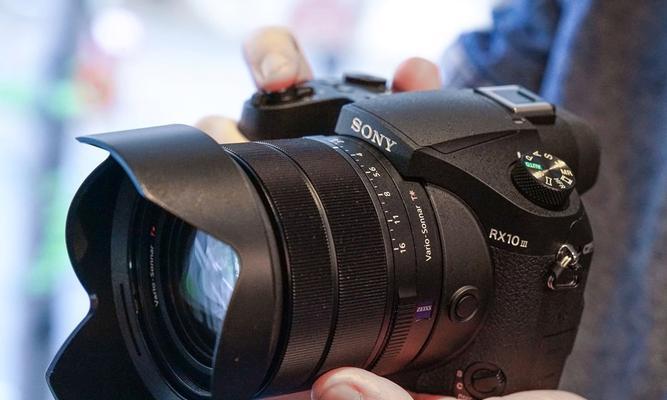 探索索尼RX10相机的卓越表现（一款全能高性能相机的评测与推荐）