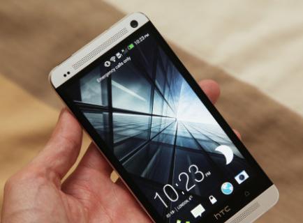 2017年HTC手机的性能和用户体验如何？（一款引人注目的智能手机，你是否值得购买？）