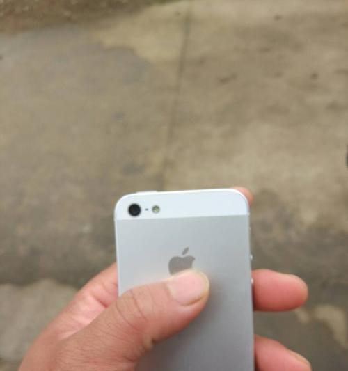 iPhone5越狱（解读iPhone5越狱的方法和风险，提升用户体验与自由度）