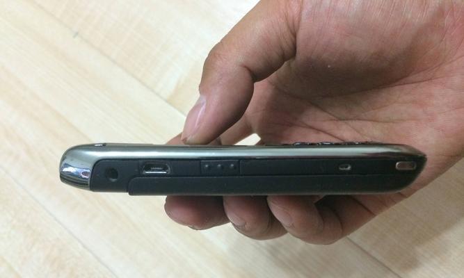 黑莓9780信号强度如何？（评估黑莓9780手机的信号接收能力及表现）