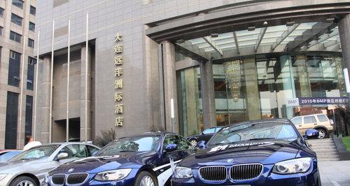 探索ZDNet（为企业和个人提供深度洞察与实用指南）